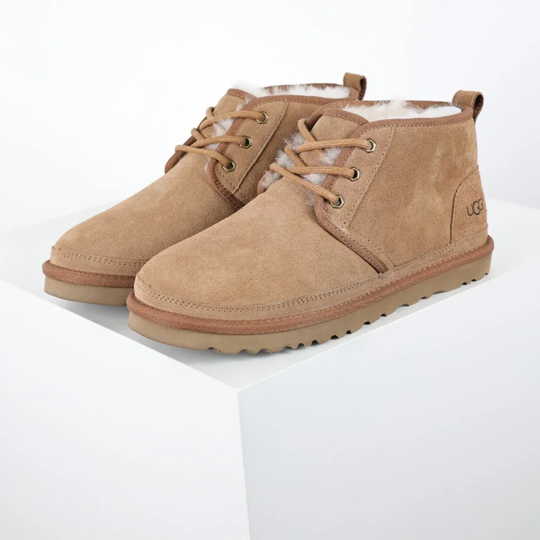 Pick up locally 💰640 Core recommendation with good price It is a very suitable choice for home furnishings. In the new year, uug launched a series of styles, which are partial to the preferences of young consumers and have also moved to the forefront of fashion trends. Shoe body material: water-repellent coated suede upper, 17mm UGGPURE™ implantable wool insole, lightweight non-slip and comfortable rubber outsole, with brand LOGO and trademark. Comes with a full set of packaging. Size: 35 36 37 38 39 40 41 42 43 44 45